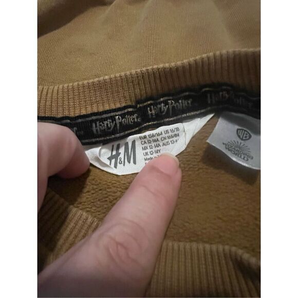 Harry Potter Hogwarts brown crewneck sweatshirt - Picture 5 of 5